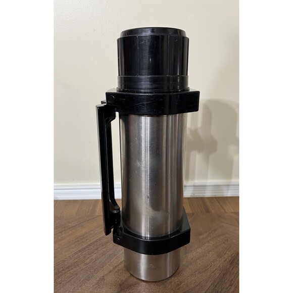 Gott 1.0Qt. Stainless Steel Vacuum Insulated Thermos w/Folding Handles Japan - Picture 5 of 10